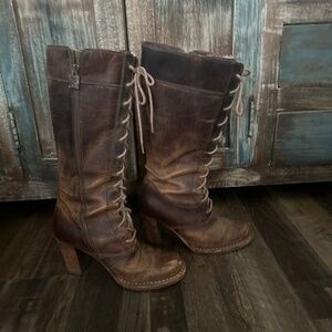 FRYE TALL LACE UP BOOT BROWN RUSTIC SIZE 6 COMBAT
